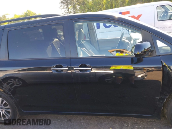 2019 Toyota Sienna XLE Auto Access Seat с VIN 5TDYZ3DC7KS968515, выставлен на аукционе IAAI как лот 42054186 с пробегом 79 956 миль миль и . История ставок и продаж доступна на DreamBid. Изображение 13.