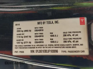 2018 Tesla Model 3 Long Range Battery z VIN 5YJ3E1EB2JF103096, wystawiony jako IAAI lot #42016324 z przebiegiem 143 247 mil mil oraz . Historia ofert i sprzedaży dostępna na DreamBid. Obrazek 9.