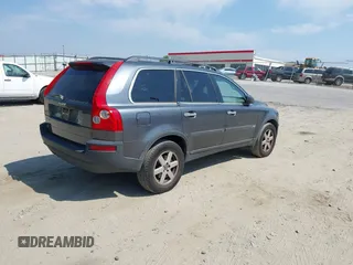 2006 Volvo XC90 2.5L Turbo with VIN YV4CY592861252568, listed as a IAAI auction lot 42080571 with 167,450 mi miles. Bid and sale history available at carsss.com. Image 4.