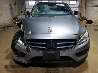 2017 Mercedes-Benz C 300 z VIN 55SWF4KB4HU190248, wystawiony jako Copart lot #59984725 z przebiegiem 46 159 mil mil oraz Szkoda całkowita • Salvage title. Historia ofert i sprzedaży dostępna na DreamBid. Obrazek 5.