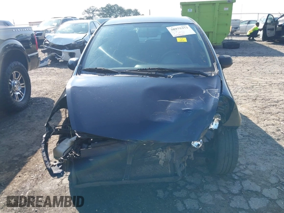 2008 Honda Fit Sport with VIN JHMGD38658S034124, listed as a IAAI auction lot 38975373 with 202,822 mi miles. Bid and sale history available at carsss.com. Image 12.