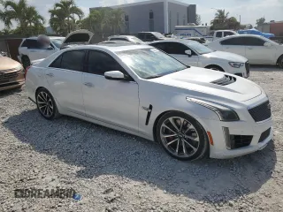 2017 Cadillac CTS-V z VIN 1G6A15S64H0137358, wystawiony jako Copart lot #53385215 z przebiegiem 76 382 mil mil oraz Tytuł czysty. Historia ofert i sprzedaży dostępna na DreamBid. Obrazek 4.