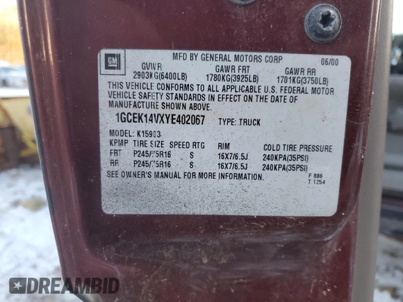 2000 Chevrolet Silverado 1500 with VIN 1GCEK14VXYE402067, listed as a Copart auction lot 85978574 with 185,618 mi miles and Non Repairable. Bid and sale history available at carsss.com. Image 12.