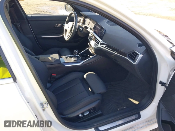 2021 BMW 3 Series 330i xDrive with VIN 3MW5R7J09M8B47753, listed as a IAAI auction lot 41897641 with 38,189 mi miles and . Bid and sale history available at DreamBid. Image 5.