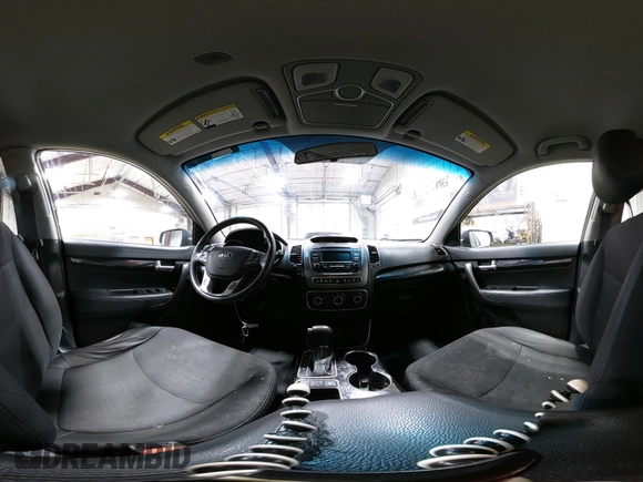 2015 Kia Sorento LX with VIN 5XYKTDA70FG646886, listed as a IAAI auction lot 42469491 with 214,232 mi miles and . Bid and sale history available at DreamBid. Image 20.