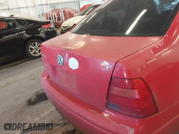 2002 Volkswagen Jetta with VIN 3VWRB69M82M052497, listed as a IAAI auction lot 39895770 with 258,916 mi miles and . Bid and sale history available at DreamBid. Image 6.