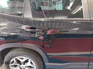 2023 Subaru Forester Premium z VIN JF2SKAEC1PH477884, wystawiony jako IAAI lot #42794098 z przebiegiem 70 520 mil mil oraz . Historia ofert i sprzedaży dostępna na DreamBid. Obrazek 17.