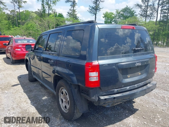 2008 Jeep Patriot Sport z VIN 1J8FT280X8D562129, wystawiony jako IAAI lot #42071896 z przebiegiem 203 212 mil mil oraz . Historia ofert i sprzedaży dostępna na DreamBid. Obrazek 3.