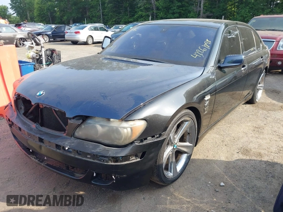 2008 BMW 7 Series 750Li z VIN WBAHN83518DT86472, wystawiony jako IAAI lot #42261898 z przebiegiem 175 875 mil mil oraz . Historia ofert i sprzedaży dostępna na DreamBid. Obrazek 2.