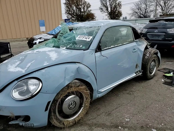 2012 Volkswagen Beetle 2.5L PZEV with VIN 3VWJP7AT7CM600921, listed as a Copart auction lot 83191424 with 0 mi miles and Salvage Title. Bid and sale history available at carsss.com. Image 11.