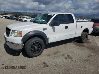 2006 Ford F-150 XLT with VIN 1FTPX12526FB76157, listed as a Copart auction lot 50258265 with 285,722 mi miles and Salvage Title. Bid and sale history available at carsss.com. Image 1.