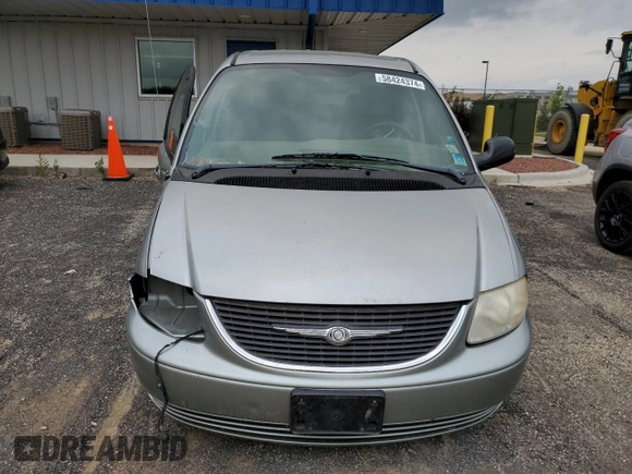 2003 Chrysler Town & Country with VIN 2C8GP24R73R325364, listed as a Copart auction lot 58424374 with Not Provided miles and Non Repairable. Bid and sale history available at DreamBid. Image 5.