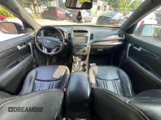 2014 Kia Sorento SX Limited with VIN 5XYKWDA78EG445095, listed as a Copart auction lot 48634895 with 160,248 mi miles and Clean Title. Bid and sale history available at DreamBid. Image 9.