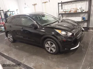 2019 Kia Niro LX with VIN KNDCB3LC4K5232752, listed as a IAAI auction lot 41629889 with 87,246 mi miles. Bid and sale history available at carsss.com. Image 1.
