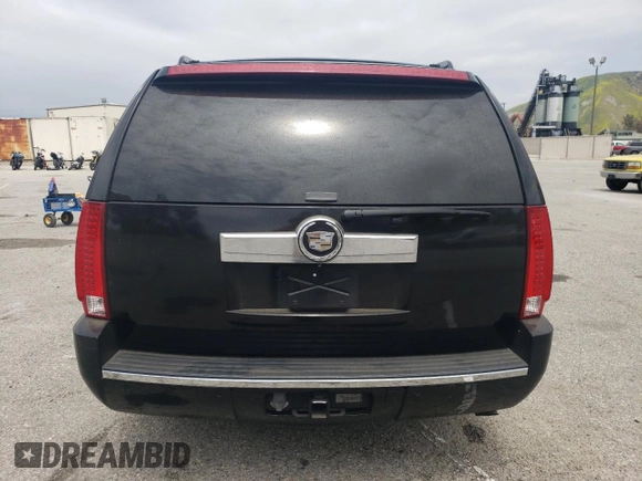 2007 Cadillac Escalade z VIN 1GYEC63847R378548, wystawiony jako Copart lot #54420675 z przebiegiem 189 093 mil mil oraz Szkoda całkowita • Salvage title. Historia ofert i sprzedaży dostępna na DreamBid. Obrazek 6.