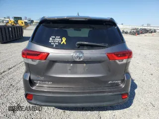 2017 Toyota Highlander XLE with VIN 5TDJZRFH5HS456984, listed as a Copart auction lot 50780025 with 113,287 mi miles and Salvage title. Bid and sale history available at DreamBid. Image 6.