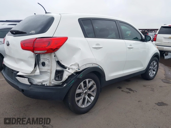 2015 Kia Sportage LX with VIN KNDPB3AC4F7741528, listed as a IAAI auction lot 41803355 with 60,139 mi miles and . Bid and sale history available at carsss.com. Image 4.