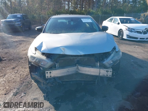 2018 Nissan Maxima SV with VIN 1N4AA6AP7JC375132, listed as a IAAI auction lot 41105988 with 200,877 mi miles and . Bid and sale history available at DreamBid. Image 11.