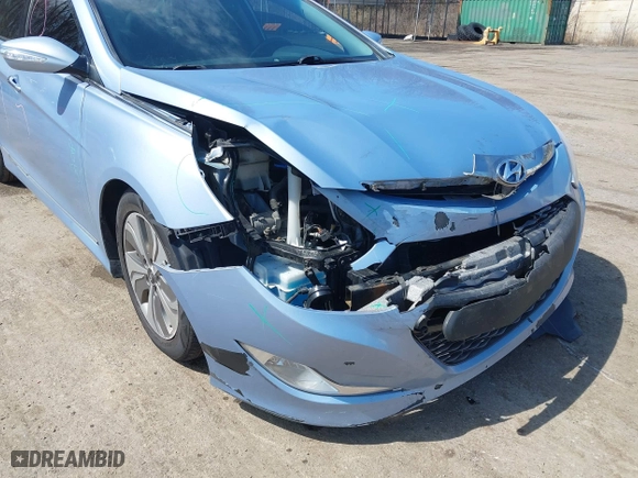 2015 Hyundai Sonata Hybrid Limited with VIN KMHEC4A45FA124754, listed as a IAAI auction lot 41875502 with 138,408 mi miles. Bid and sale history available at carsss.com. Image 6.