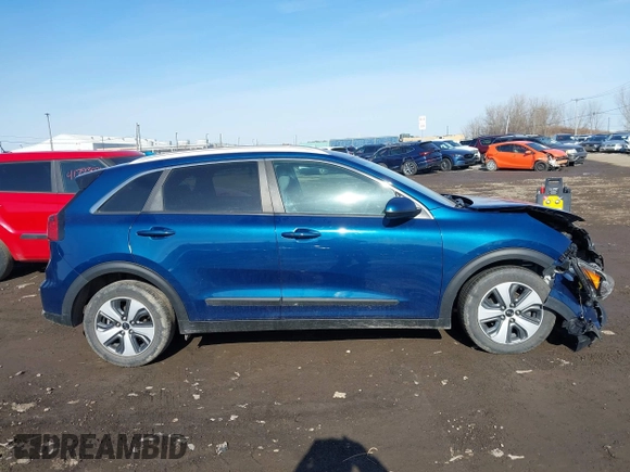 2018 Kia Niro LX with VIN KNDCB3LCXJ5117068, listed as a IAAI auction lot 41784164 with 88,859 mi miles. Bid and sale history available at carsss.com. Image 13.