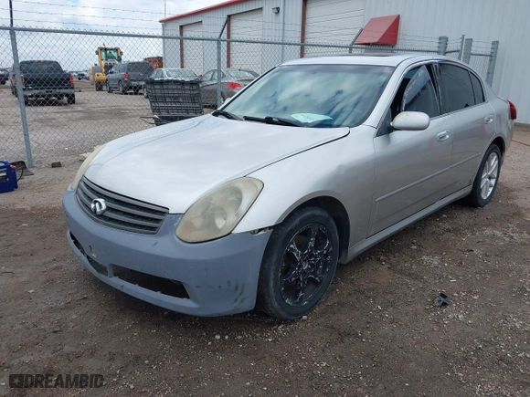 2005 Infiniti G35 Sedan with VIN JNKCV51F35M313587, listed as a IAAI auction lot 41452106 with 285,417 mi miles. Bid and sale history available at carsss.com. Image 17.