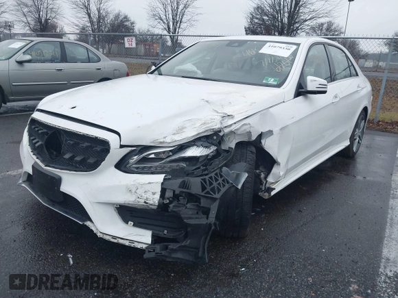 2016 Mercedes-Benz E-Class E 350 Luxury with VIN WDDHF8JB1GB240842, listed as a IAAI auction lot 41079330 with 46,322 mi miles. Bid and sale history available at carsss.com. Image 6.