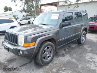2006 Jeep Commander with VIN 1J8HG48N06C129698, listed as a IAAI auction lot 41777105 with 223,816 mi miles. Bid and sale history available at carsss.com. Image 17.