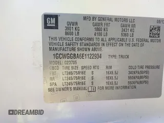 2014 Chevrolet Express Cargo Van with VIN 1GCWGGBA6E1122934, listed as a IAAI auction lot 40999693 with 194,565 mi miles. Bid and sale history available at carsss.com. Image 9.