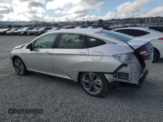 2019 Honda Clarity Plug-In Hybrid with VIN JHMZC5F12KC001548, listed as a Copart auction lot 48578464 with 53,965 mi miles. Bid and sale history available at carsss.com. Image 2.