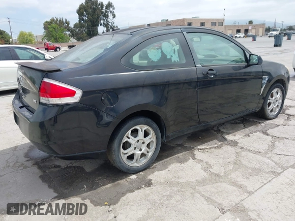 2008 Ford Focus SE with VIN 1FAHP33N38W107114, listed as a IAAI auction lot 42076432 with 124,487 mi miles. Bid and sale history available at carsss.com. Image 4.