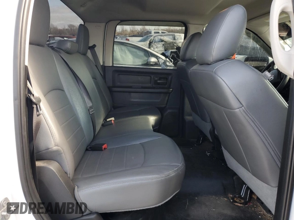 2019 Ram 1500 Tradesman z VIN 1C6RR6KG7KS521077, wystawiony jako Copart lot #83631384 z przebiegiem 79 894 mil mil oraz Szkoda całkowita • Salvage title. Historia ofert i sprzedaży dostępna na DreamBid. Obrazek 10.
