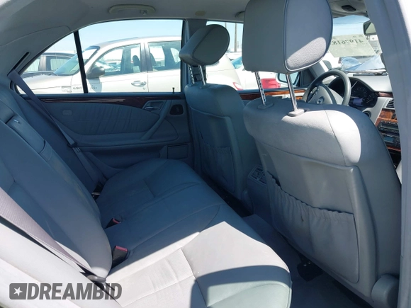 2002 Mercedes-Benz E-Class with VIN WDBJF65J32B485084, listed as a IAAI auction lot 41976183 with 1 mi miles. Bid and sale history available at carsss.com. Image 8.