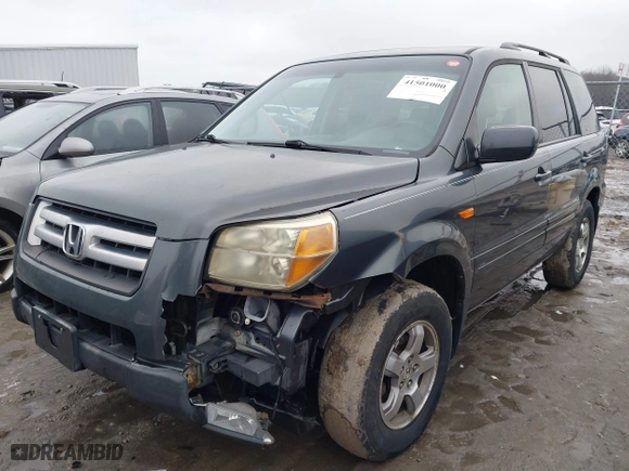 2006 Honda Pilot EX-L with RES with VIN 2HKYF18676H551683, listed as a IAAI auction lot 41501000 with 288,473 mi miles. Bid and sale history available at carsss.com. Image 17.
