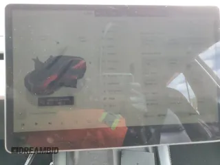 2023 Tesla Model Y Performance z VIN 7SAYGDEF2PF591238, wystawiony jako Copart lot #51991025 z przebiegiem 44 749 mil mil oraz Szkoda całkowita • Salvage title. Historia ofert i sprzedaży dostępna na DreamBid. Obrazek 9.