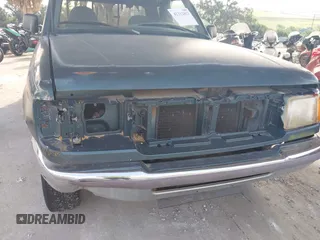 1996 Ford Ranger XL z VIN 1FTCR14AXTTA10663, wystawiony jako IAAI lot #42312413 z przebiegiem 104 211 mil mil oraz . Historia ofert i sprzedaży dostępna na DreamBid. Obrazek 6.