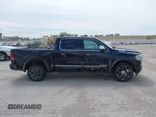 2019 Ram 1500 Limited z VIN 1C6SRFHT1KN752190, wystawiony jako IAAI lot #42015675 z przebiegiem 92 479 mil mil oraz . Historia ofert i sprzedaży dostępna na DreamBid. Obrazek 13.