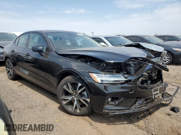 2024 Volvo S60 Core Dark Theme with VIN 7JRL12FK1RG324997, listed as a Copart auction lot 64224614 with 981 mi miles and Salvage Title. Bid and sale history available at carsss.com. Image 4.