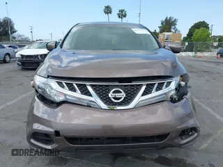 2011 Nissan Murano SV z VIN JN8AZ1MU0BW050821, wystawiony jako IAAI lot #41915011 z przebiegiem 167 121 mil mil oraz . Historia ofert i sprzedaży dostępna na DreamBid. Obrazek 12.