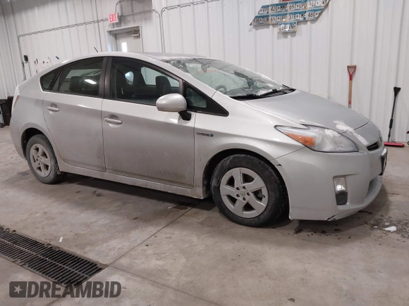 2010 Toyota Prius II with VIN JTDKN3DUXA0214469, listed as a IAAI auction lot 41588464 with 127,848 mi miles. Bid and sale history available at carsss.com. Image 13.