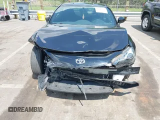 2017 Toyota 86 z VIN JF1ZNAA18H9701713, wystawiony jako IAAI lot #42285272 z przebiegiem 34 829 mil mil oraz . Historia ofert i sprzedaży dostępna na DreamBid. Obrazek 6.