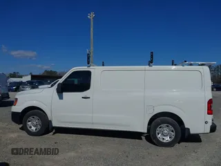 2020 Nissan NV Cargo SV z VIN 1N6BF0KM5LN809313, wystawiony jako IAAI lot #41863076 z przebiegiem 127 505 mil mil oraz . Historia ofert i sprzedaży dostępna na DreamBid. Obrazek 14.