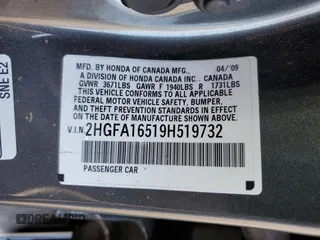 2009 Honda Civic LX z VIN 2HGFA16519H519732, wystawiony jako Copart lot #54018665 z przebiegiem 136 589 mil mil oraz Szkoda całkowita • Salvage title. Historia ofert i sprzedaży dostępna na DreamBid. Obrazek 12.