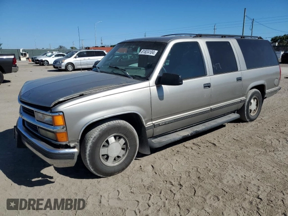1999 Chevrolet Suburban with VIN 3GNEC16R4XG185031, listed as a Copart auction lot 81824104 with 272,014 mi miles and Salvage Title. Bid and sale history available at carsss.com. Image 1.