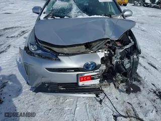 2019 Toyota Prius LE with VIN JTDL9RFU5K3013037, listed as a IAAI auction lot 41363092 with 108,284 mi miles. Bid and sale history available at carsss.com. Image 6.