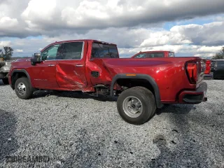 2022 GMC Sierra 3500HD Denali with VIN 1GT49WEY2NF137602, listed as a Copart auction lot 46927635 with 20,038 mi miles and Salvage Title. Bid and sale history available at carsss.com. Image 2.