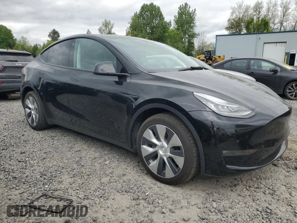 2021 Tesla Model Y Long Range with VIN 5YJYGDEE2MF243763, listed as a Copart auction lot 54941665 with 39,516 mi miles and Clean Title. Bid and sale history available at DreamBid. Image 4.