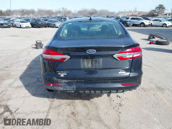 2020 Ford Fusion SE with VIN 3FA6P0HD8LR231106, listed as a IAAI auction lot 41755846 with 34,677 mi miles. Bid and sale history available at carsss.com. Image 16.