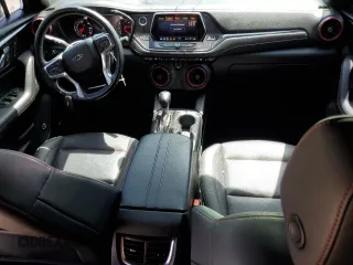2021 Chevrolet Blazer RS z VIN 3GNKBKRS0MS522085, wystawiony jako Copart lot #53998135 z przebiegiem 37 961 mil mil oraz Szkoda całkowita • Salvage title. Historia ofert i sprzedaży dostępna na DreamBid. Obrazek 8.