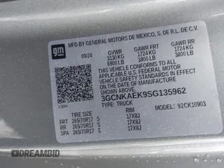 2025 Chevrolet Silverado 1500 with VIN 3GCNKAEK9SG135962, listed as a IAAI auction lot 41557952 with 901 mi miles and . Bid and sale history available at DreamBid. Image 9.