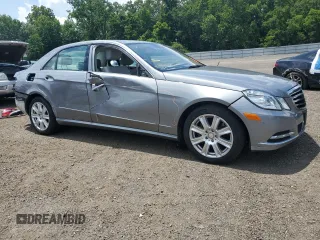 2013 Mercedes-Benz E 350 Luxury with VIN WDDHF8JBXDA721657, listed as a Copart auction lot 63260475 with 49,357 mi miles and Salvage title. Bid and sale history available at DreamBid. Image 4.